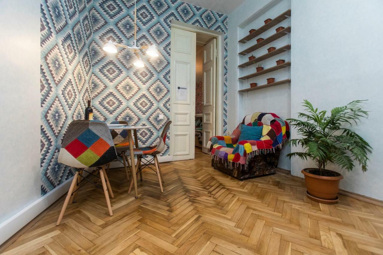Private Apartment In The Center Of Old Tbilisi Exterior photo